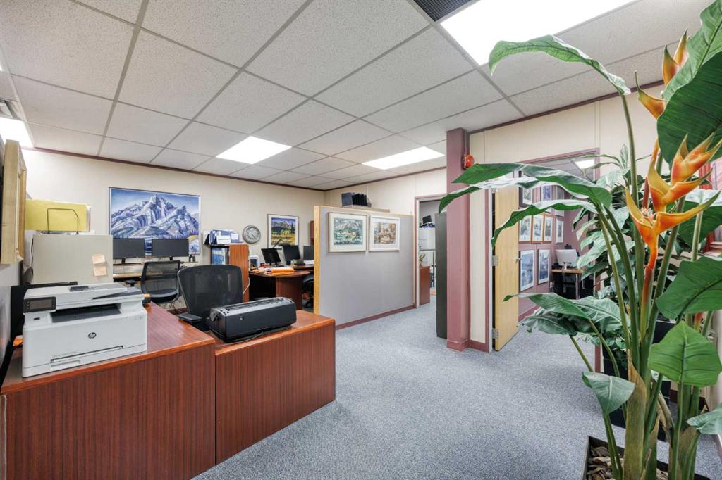 Additional image 4 of 2003 14 Street NW, Calgary, AB, T2M 3N4