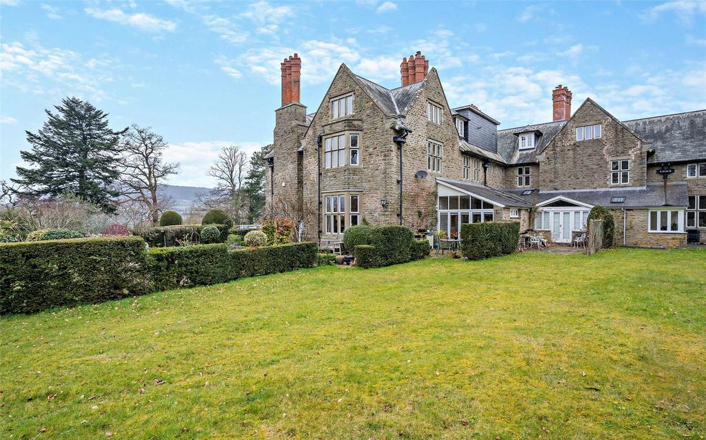 4 bed flat for saleTrebencyn, Abergavenny, Monmouthshire NP7
