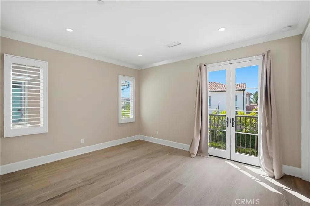 Additional image 94 of 100 Viano, Irvine, CA 92602