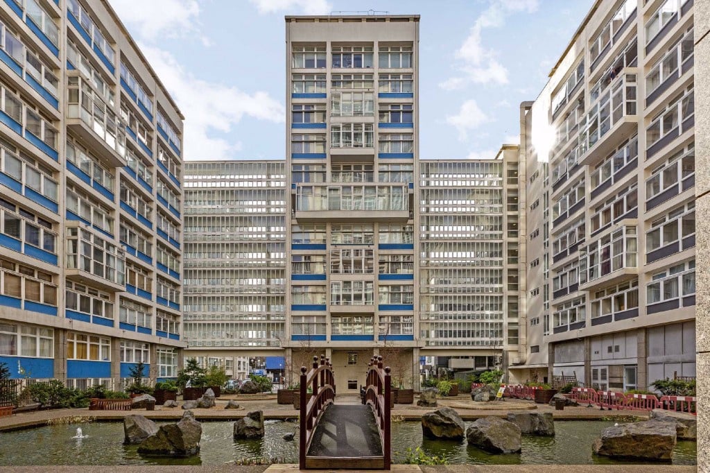 1 Bed Flat, Metro Central Heights, SE1, N1 7GU