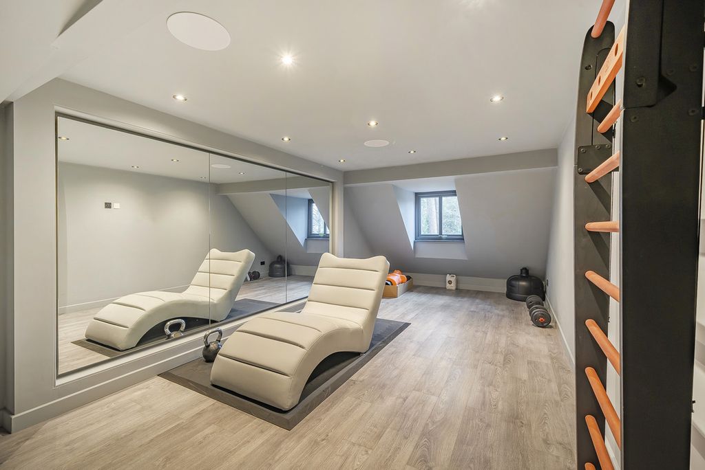 Additional image 27 of 7 bed detached house for saleLing Lane, Leeds LS14