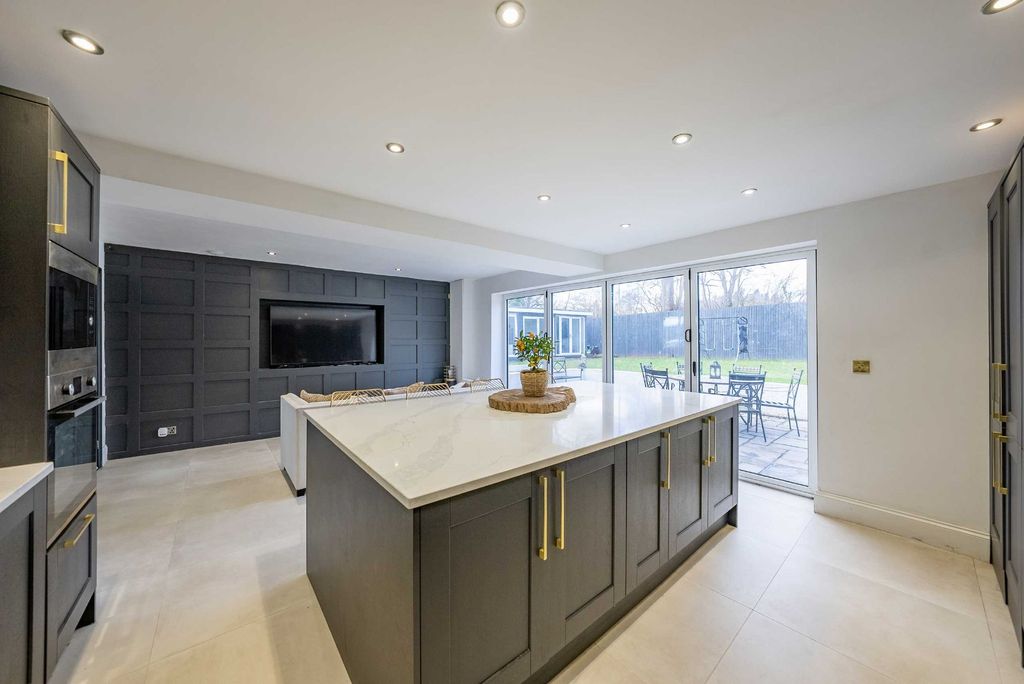 Additional image 8 of 5 bed detached house for saleOld Chepstow Road, Langstone NP18