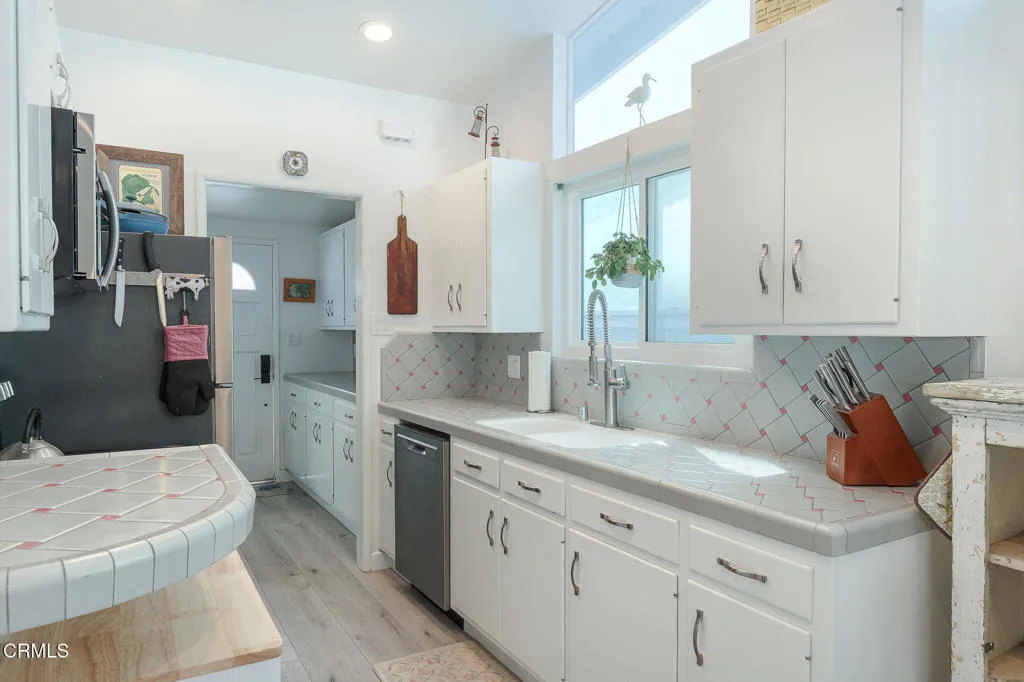 Additional image 10 of 1089 Belfast Lane, Ventura, CA 93001