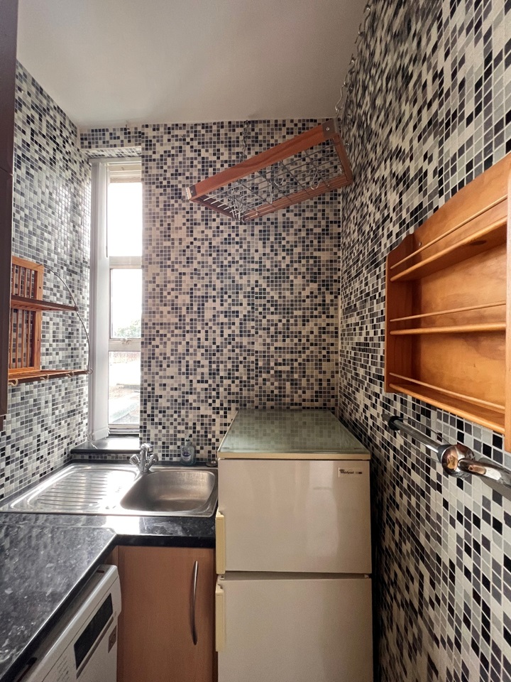 Additional image 5 of Studio Flat, London Road, SE1, N1 7GU