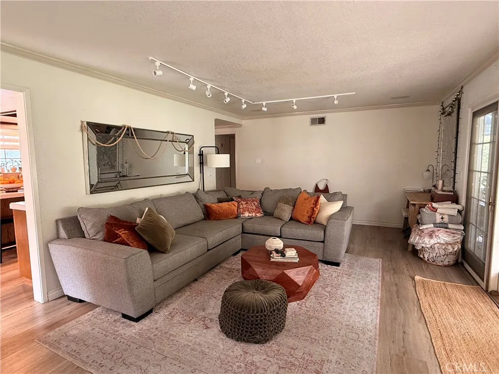 Additional image 15 of 1341 E Meda Ave, Glendora, CA 91741