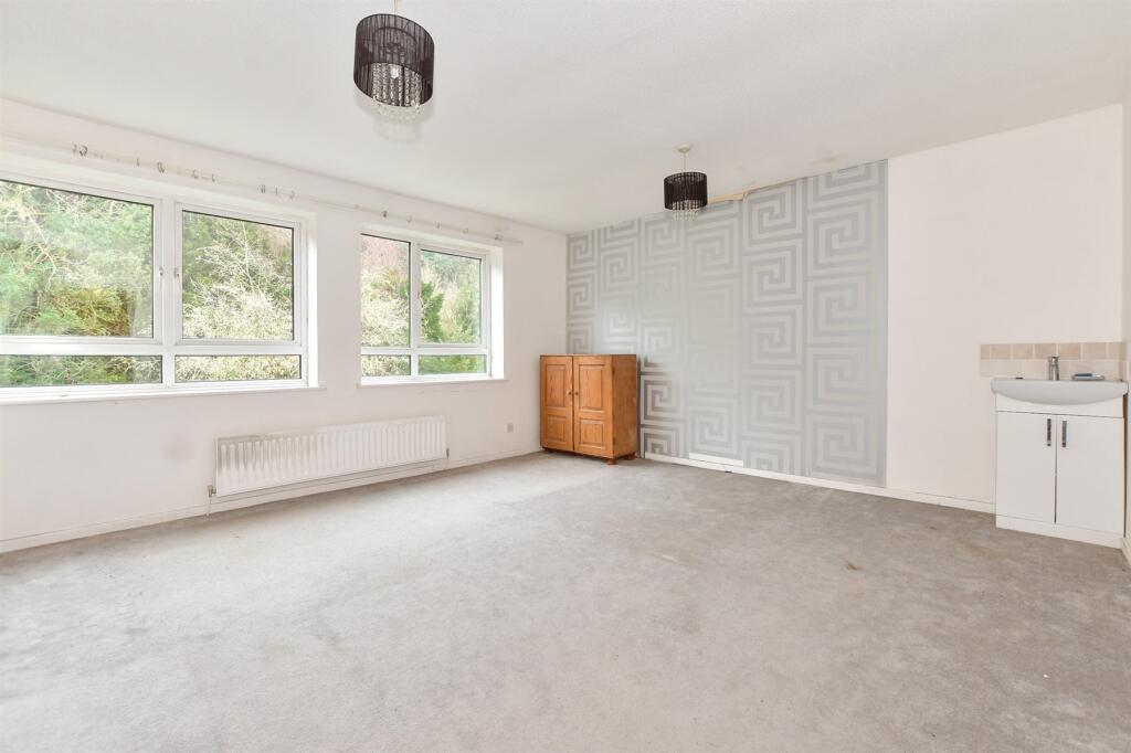 Additional image 7 of London Road, River, Kent