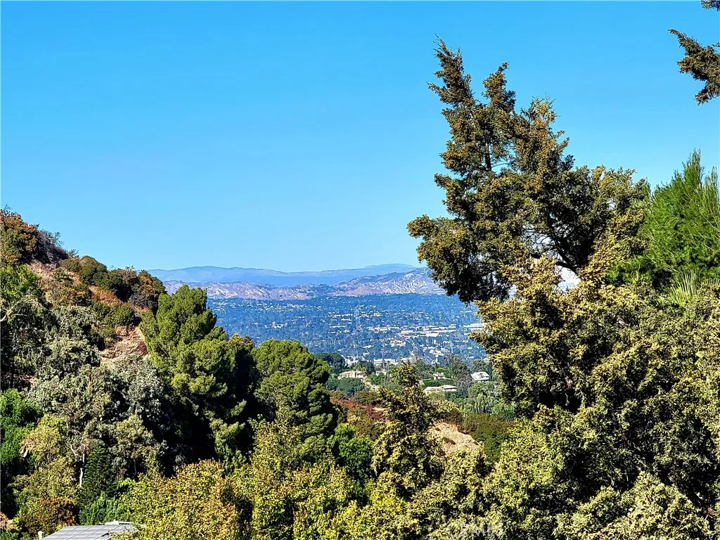 Additional image 22 of 17148 Escalon Dr, Encino, CA 91436