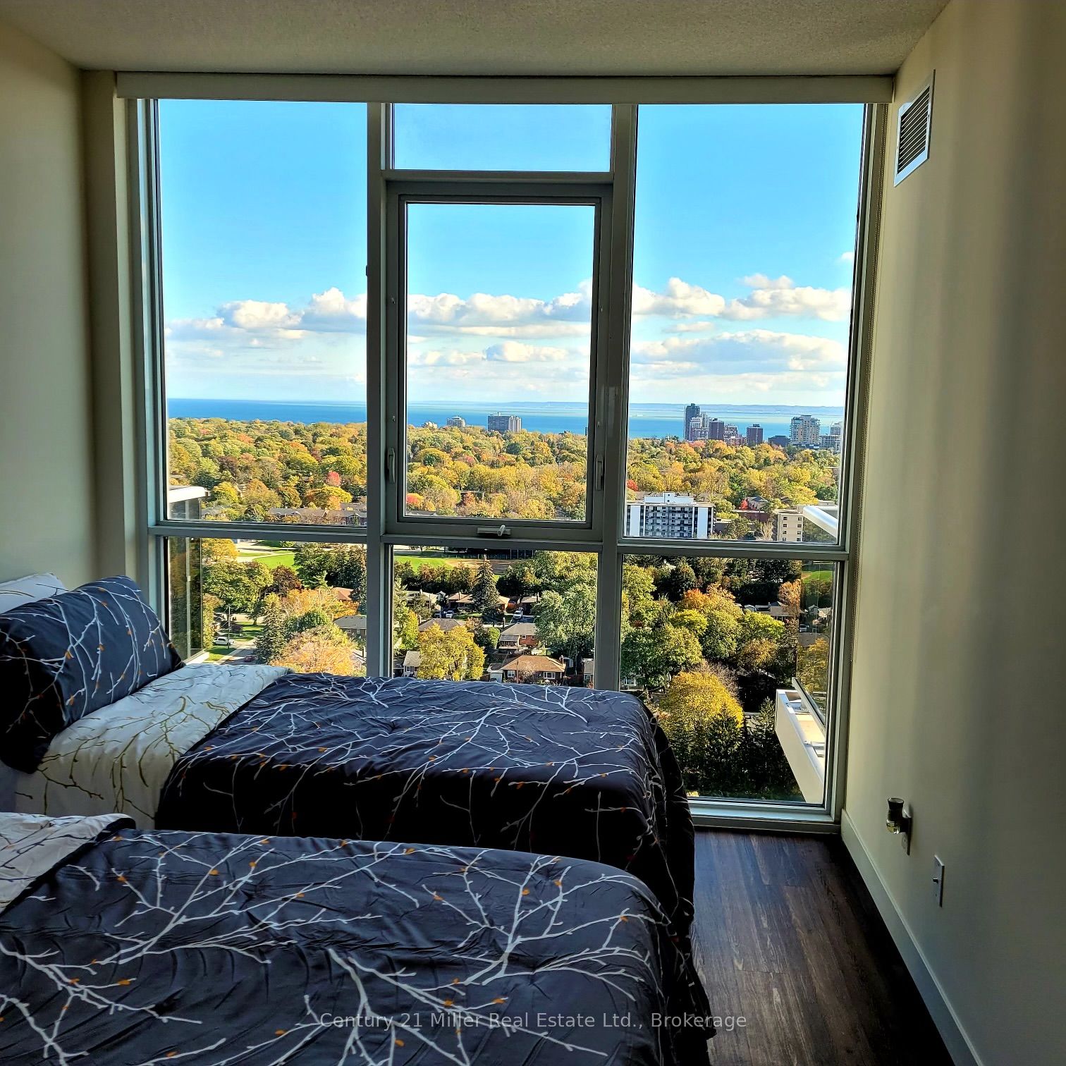 Additional image 2 of 2004-2081 Fairview Street, Burlington, ON, L7R 0E4