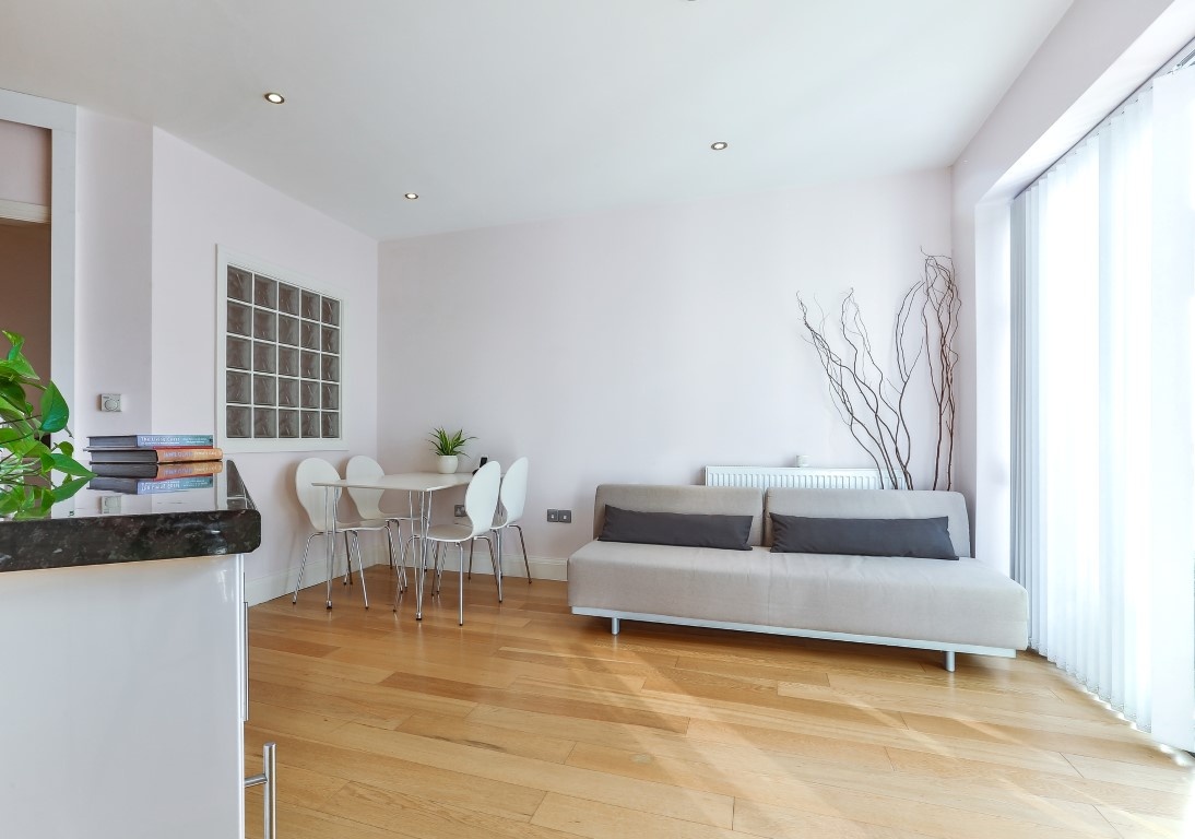 Additional image 2 of 1 Bed Flat, Stockwell Road, SW9, N1 7GU