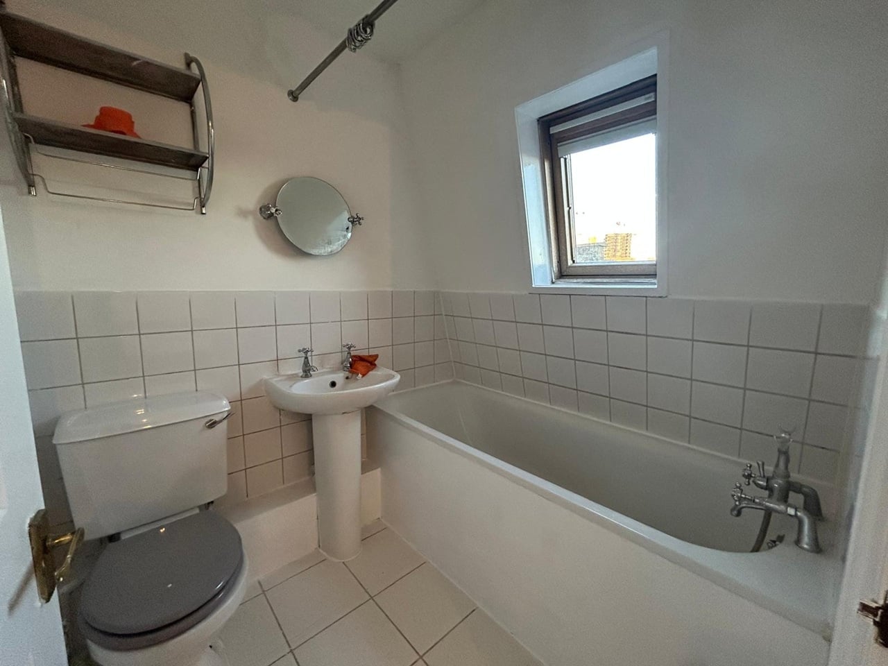 Additional image 6 of 1 Bed Flat, Camden Road, NW1, N1 7GU