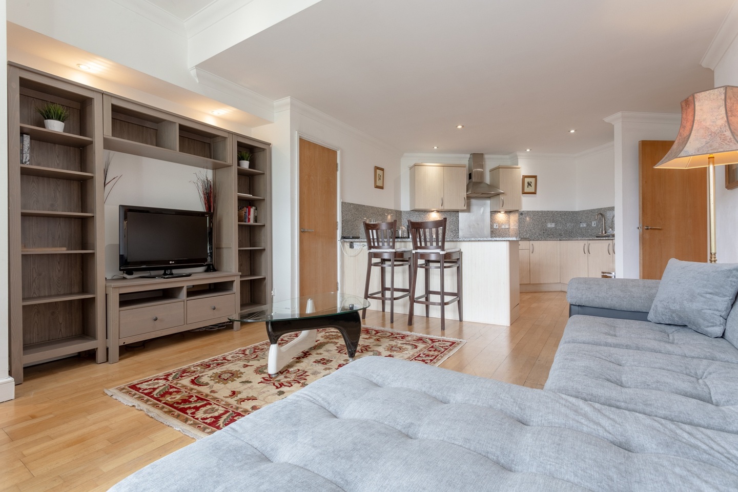 Additional image 8 of 2 Bed Flat, Trinity Square, EC3N, N1 7GU
