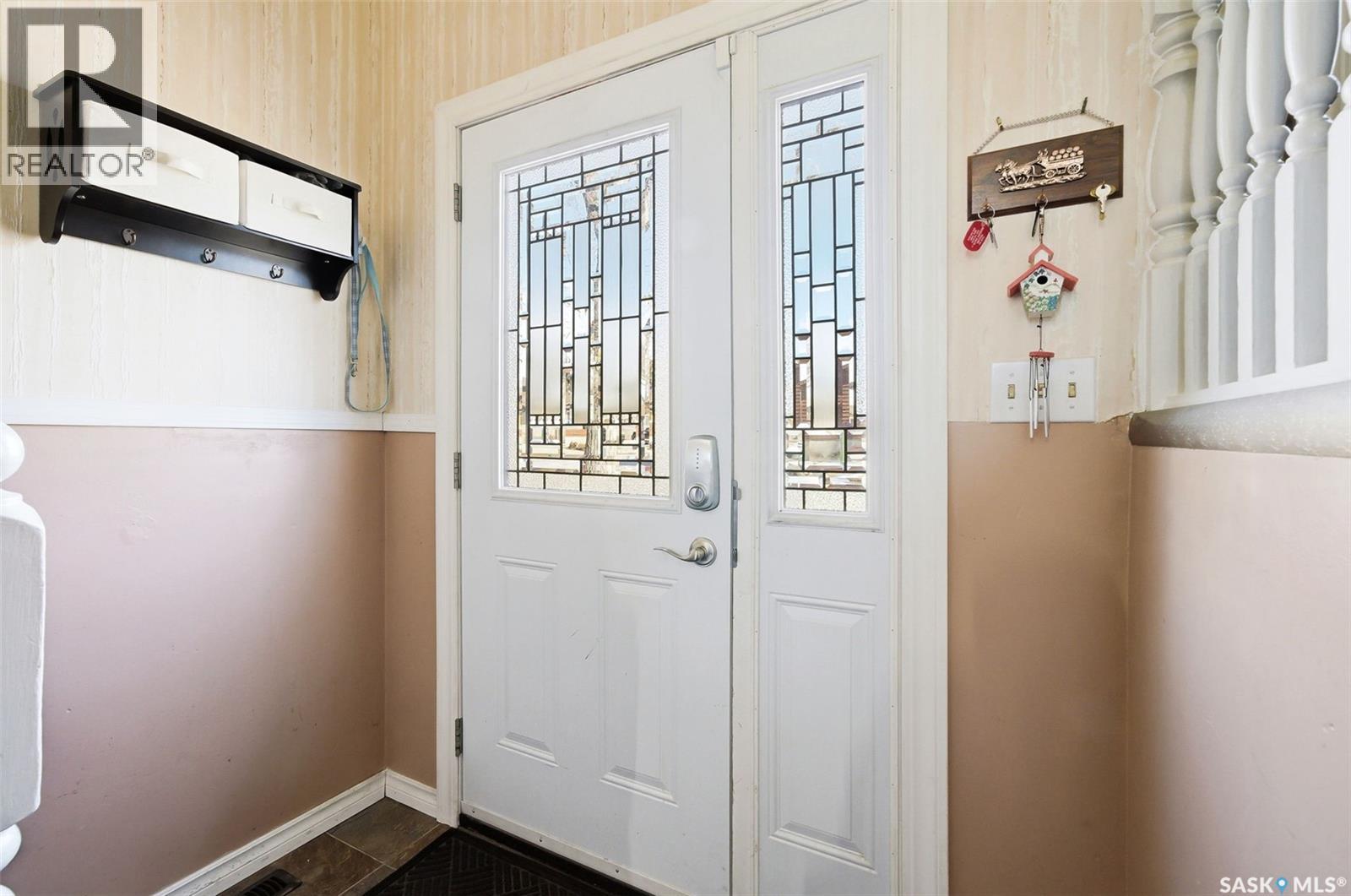 Additional image 3 of 1234 James Crescent, Regina, SK, S4N6A5