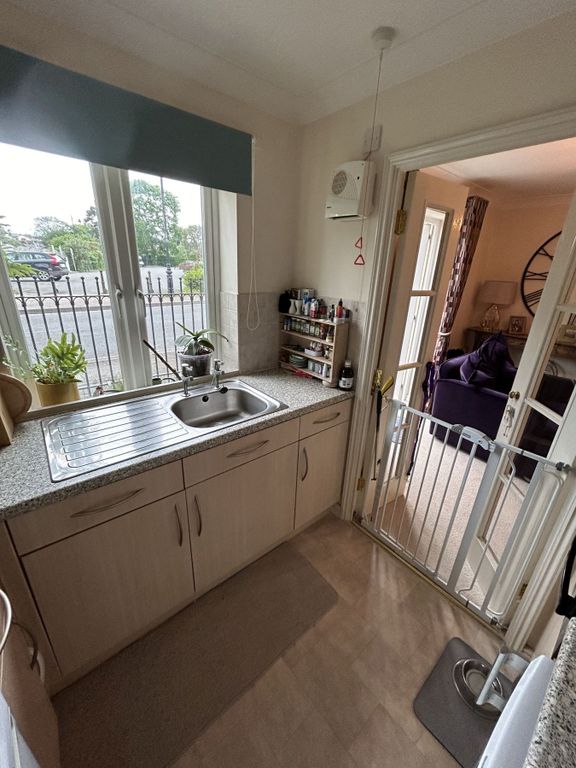Additional image 9 of 1 bed flat for saleHeol Gouesnou, Brecon LD3