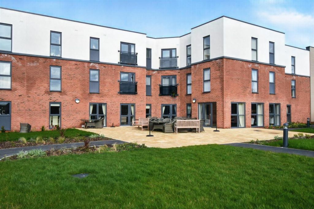 Additional image 18 of 2 bed flat for saleElizabeth Place, Trimbush Way, Market Harborough LE16