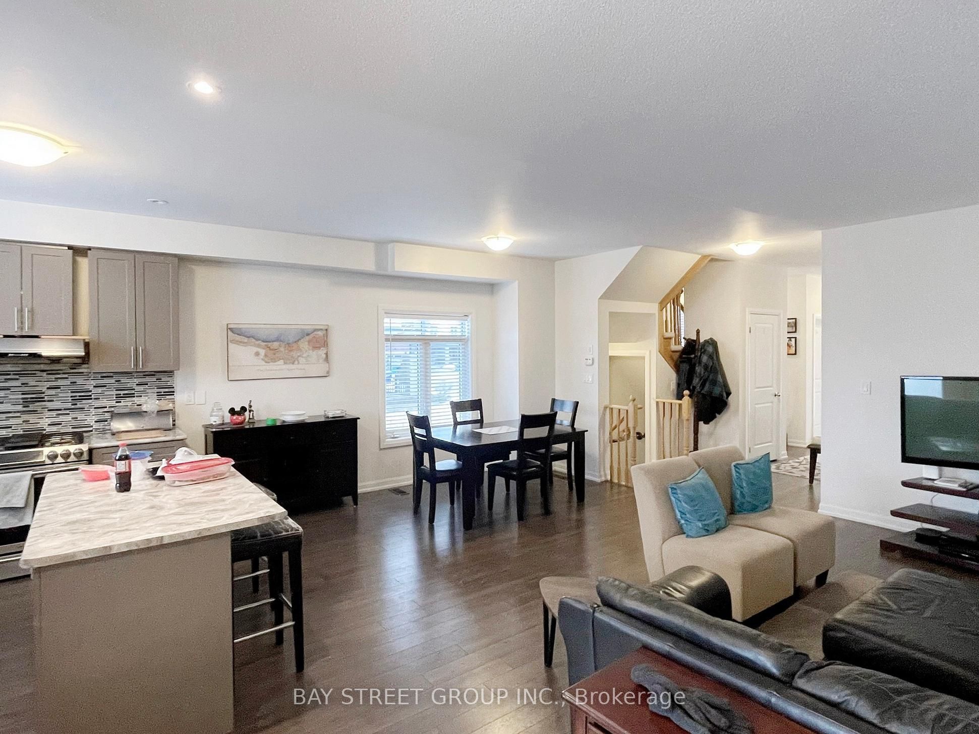 Additional image 4 of 2 Longshore Way, Whitby, ON, L1N 0M1