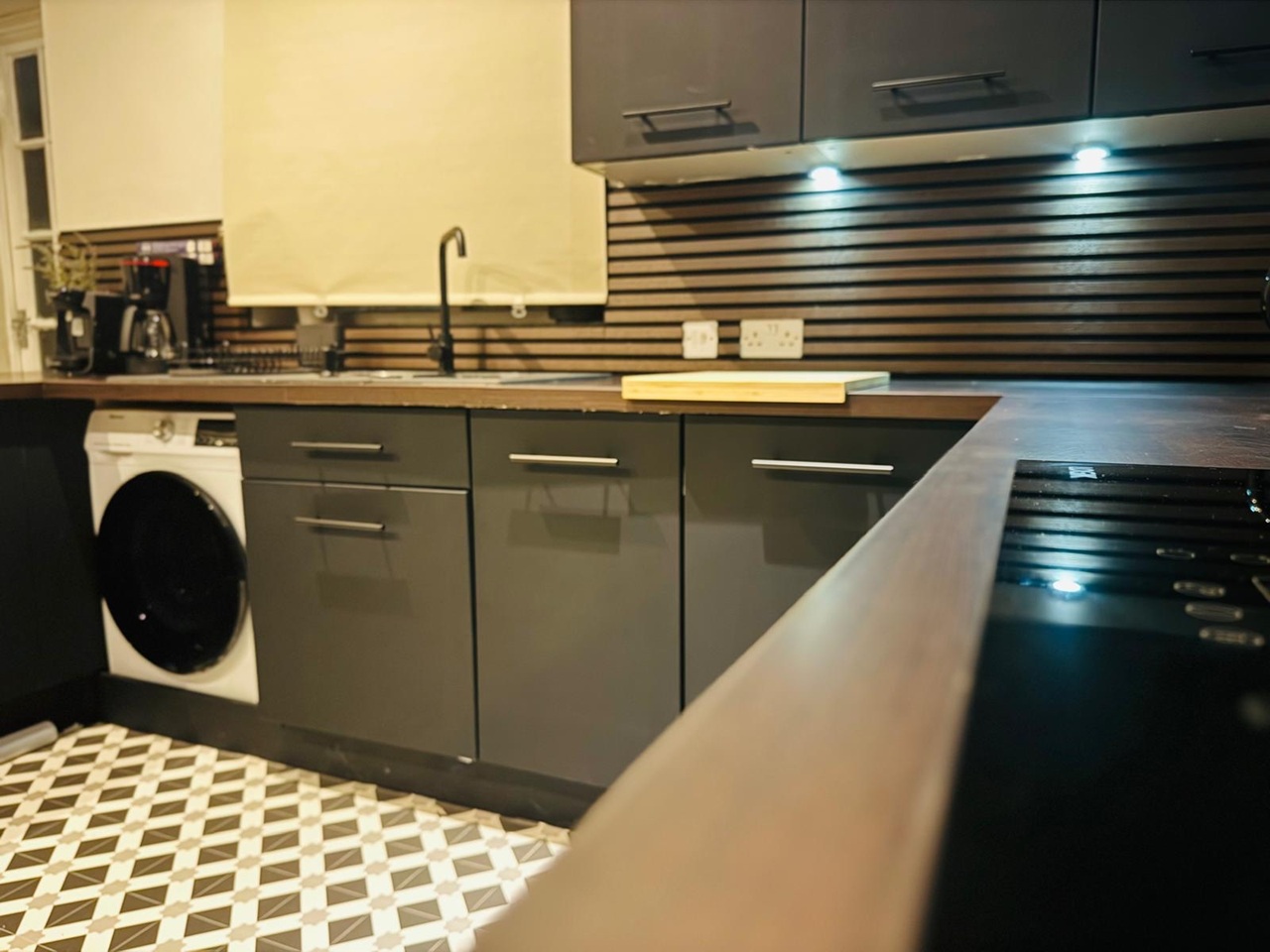 Additional image 5 of 3 Bed Penthouse, Beaufort Gardens, SW3, N1 7GU