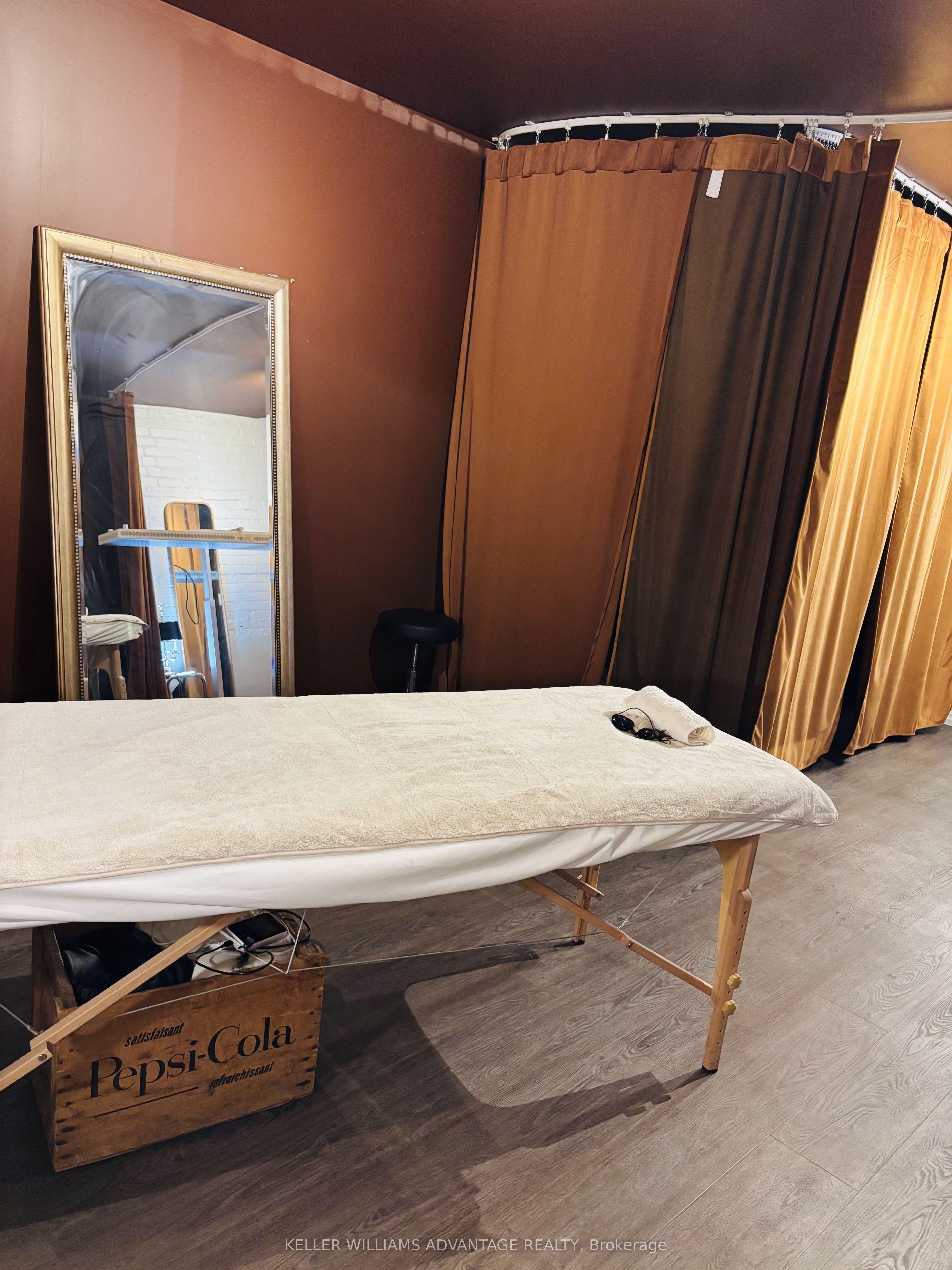 Additional image 3 of Lower-1493 Dundas St W Street, Toronto, ON, M6K 1T6