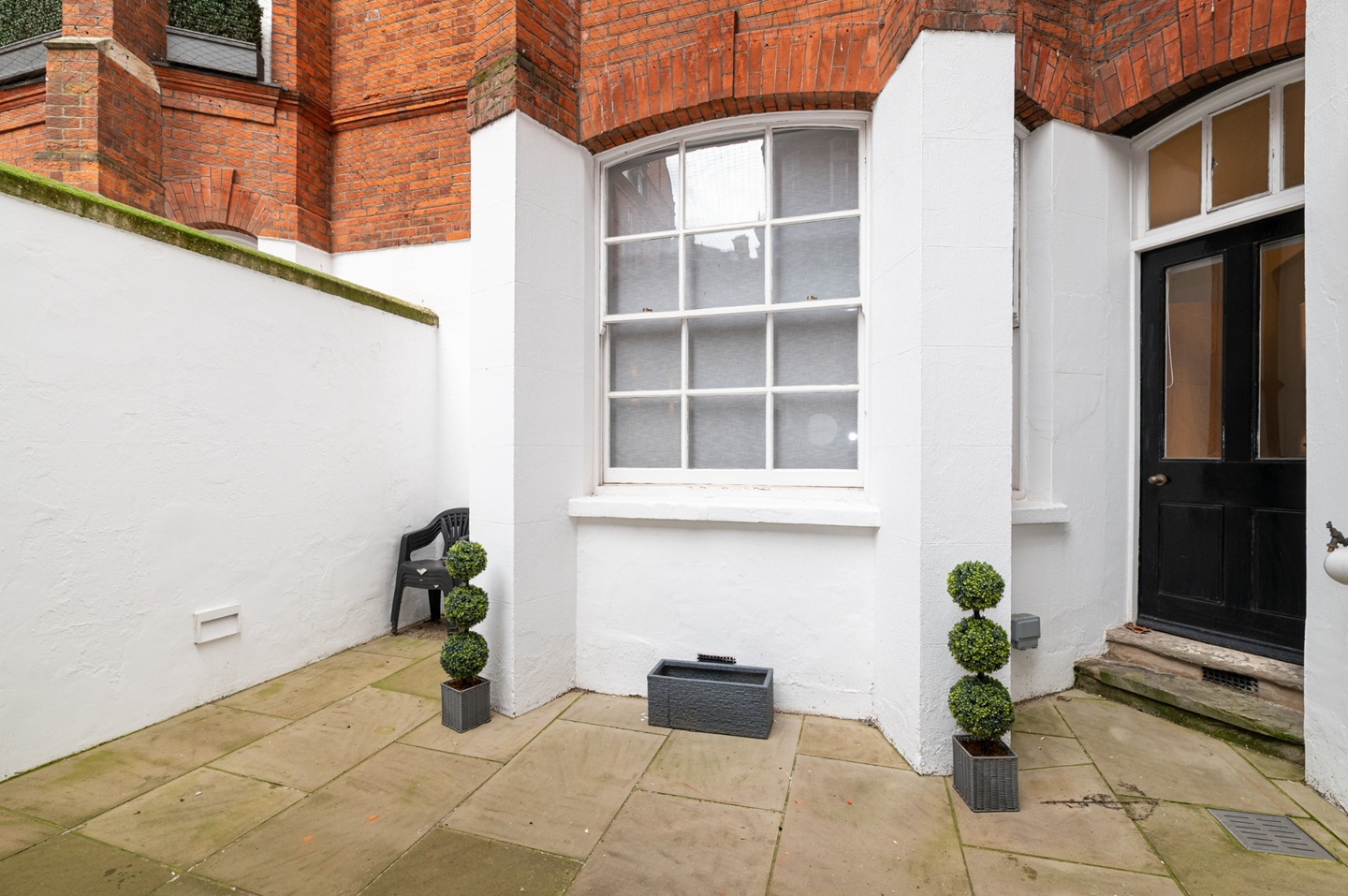 Additional image 7 of 2 Bed Flat, Albert Hall Mansions, SW7, N1 7GU