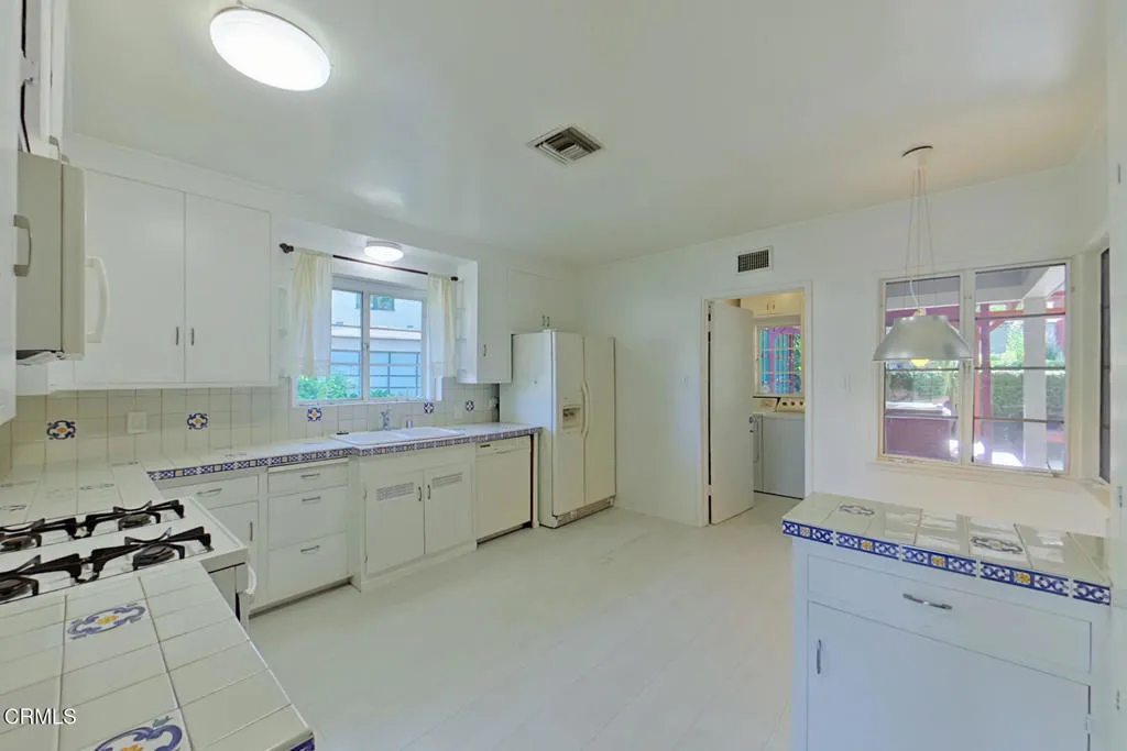 Additional image 14 of 1462 Glengarry Road, Pasadena, CA 91105