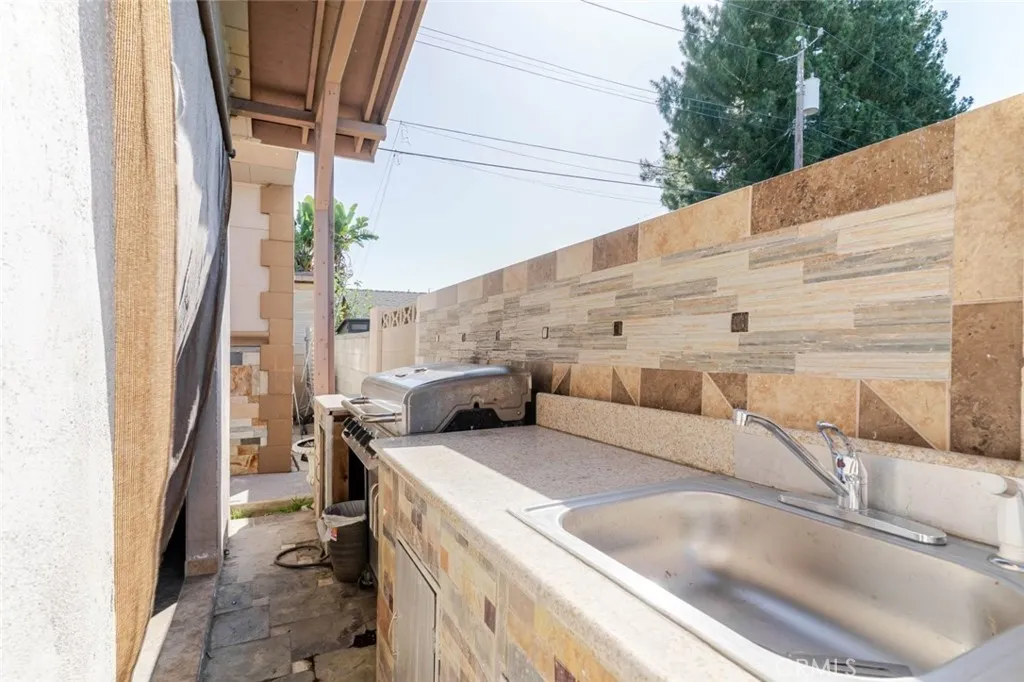 Additional image 67 of 2138 N Frederic Street, Burbank, CA 91504