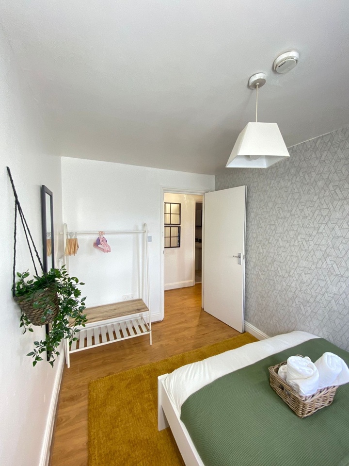 Additional image 5 of 2 Bed Flat, Brick Lane, E1, N1 7GU