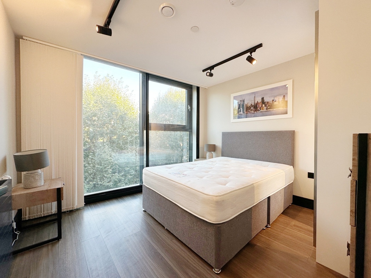 Additional image 4 of 2 Bed Flat, Tower Bridge Road, SE1, N1 7GU