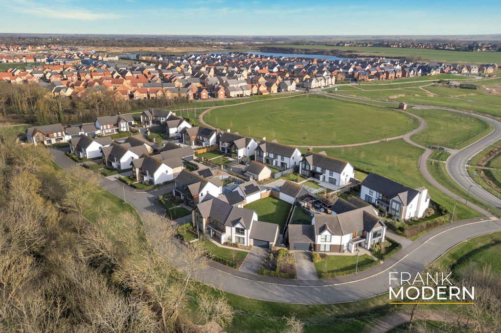 Additional image 53 of 5 bed detached house for saleBoundary Lane, Hampton Water PE7