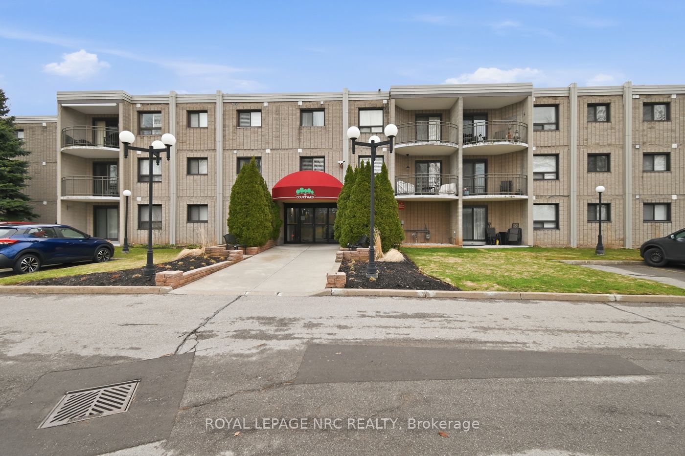 217-4658 Drummond Road, Niagara Falls, ON, L2E 7E1