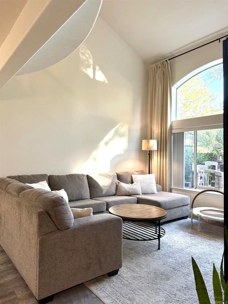 Additional image 21 of 951 River Oaks Court Unit C, Chula Vista, CA 91915