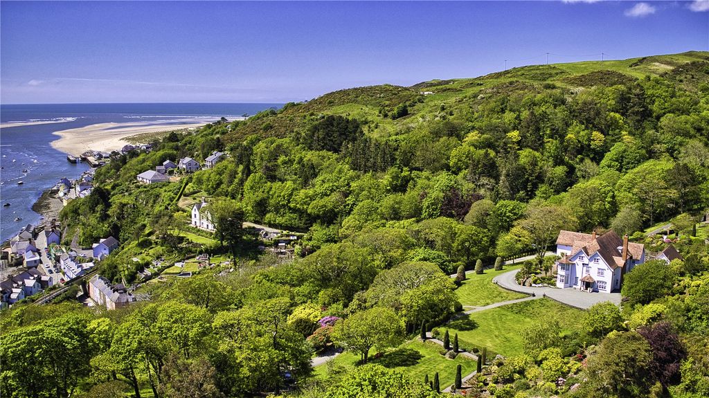 11 bed detached house for saleAberdovey, Gwynedd LL35