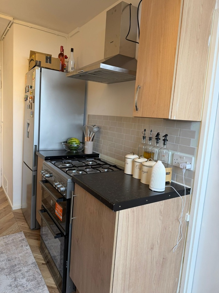 Additional image 3 of Room in a Shared Flat, Coverley Point, SE11, N1 7GU