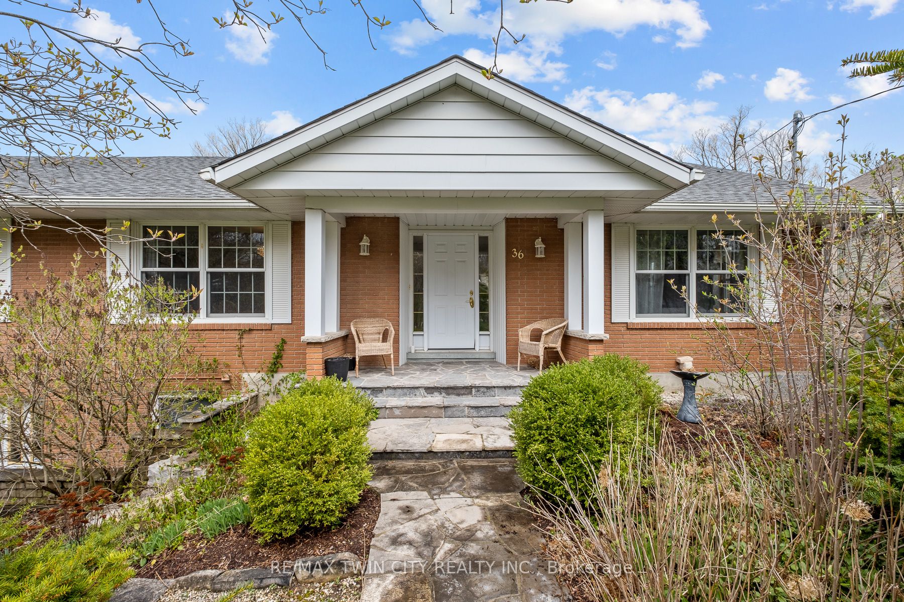 Additional image 2 of 36 Maple Hill Drive, Kitchener, ON, N2M 2R8