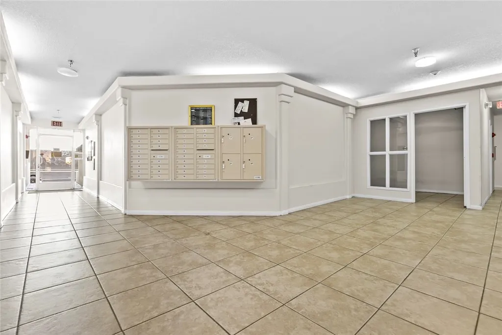 Additional image 37 of 16940 Chatsworth Unit 208, Granada Hills, CA 91344