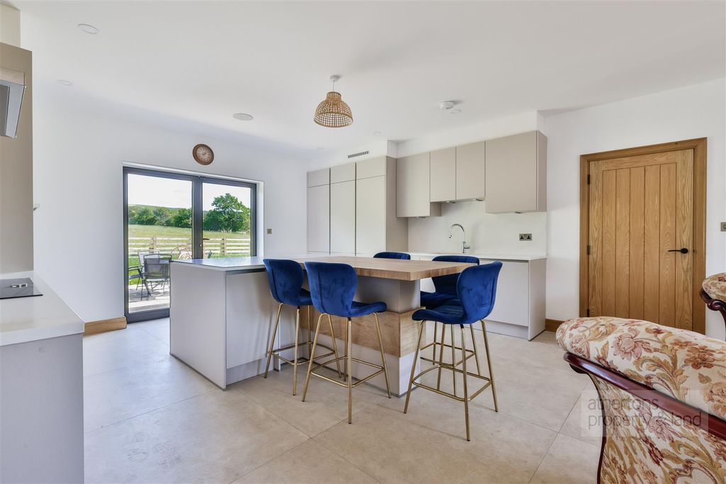 Additional image 4 of 5 bed detached house for saleOld Road, Off Whalley Road, Barrow, Ribble Valley BB7