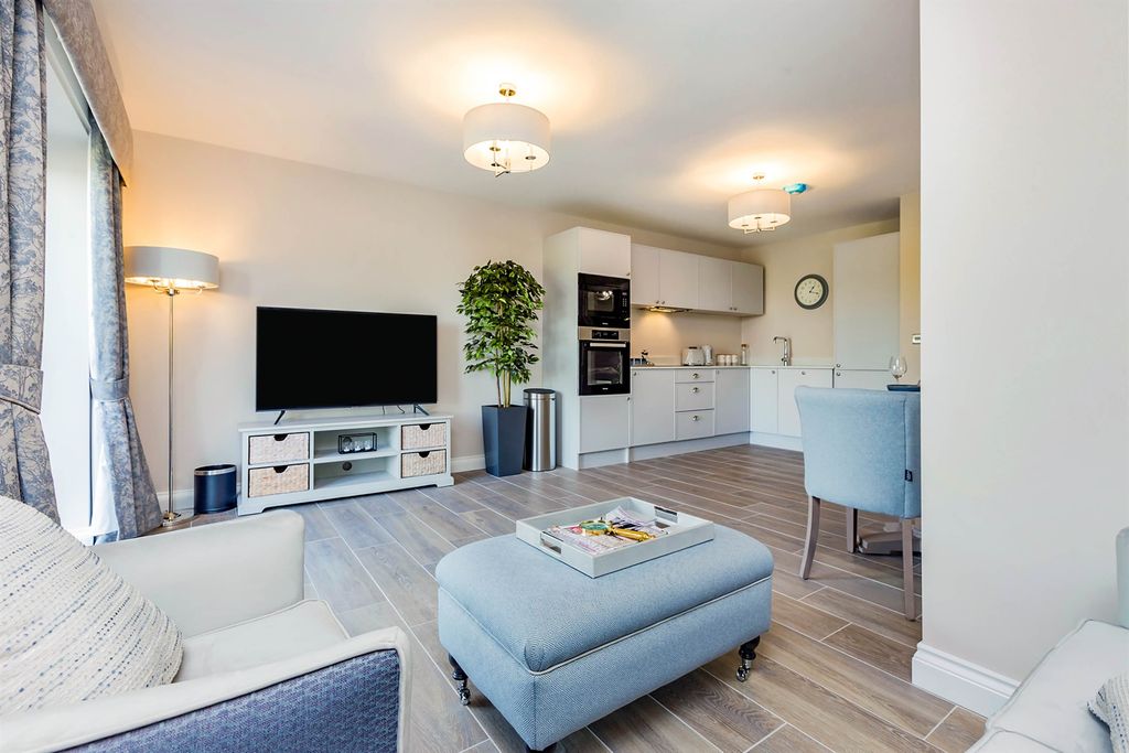 2 bed flat for saleMelton Road, Leicester LE4