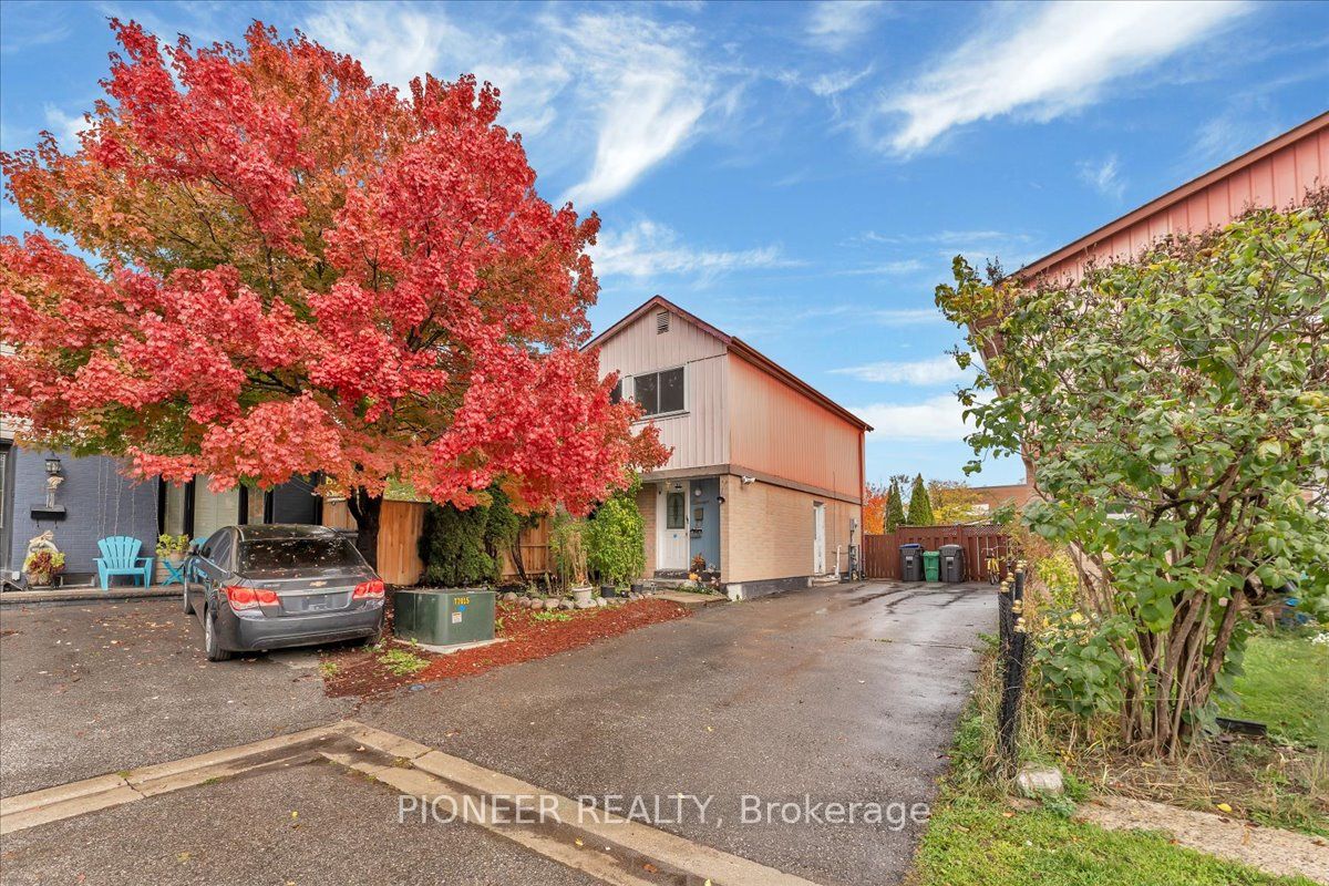 Additional image 2 of 11 Great Oak Court, Brampton, ON, L6S 2J9