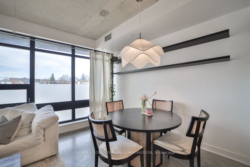 Additional image 2 of 206 - 1239 Dundas Street W