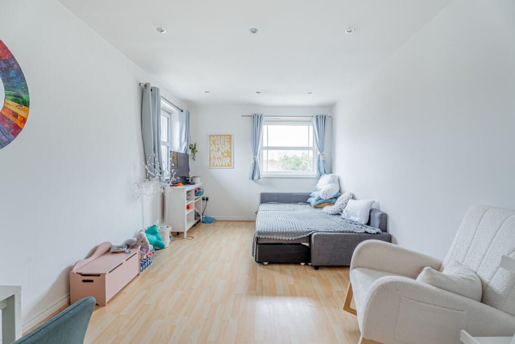 Additional image 8 of Jacob Court, 61 Russet Drive, St. Albans, Hertfordshire, AL4