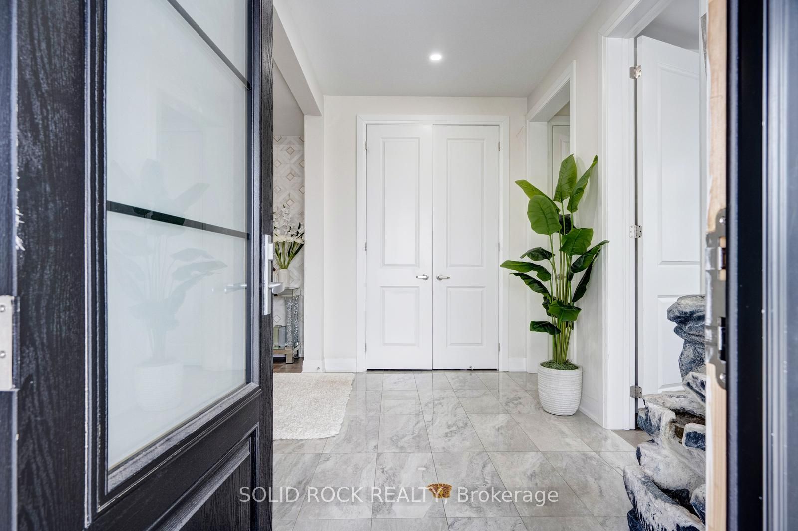Additional image 5 of 2 Catherwood Court, Brampton, ON, L6P 2W1