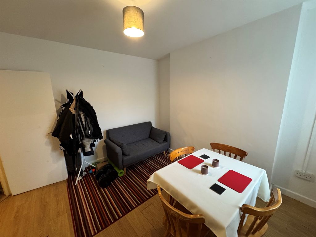 Additional image 3 of 3 bed maisonette for saleNorth Road, Ferndale CF43