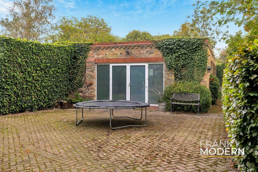 Additional image 59 of 5 bed semi-detached house for saleAbbey Place, Thorney PE6