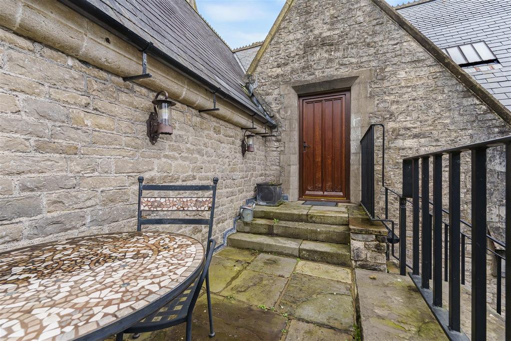 Additional image 20 of 3 bed flat for saleThe Old Grammar School, Church Street, Cowbridge CF71