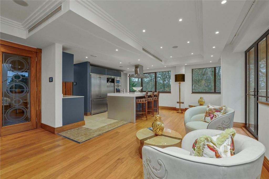 Additional image 6 of 2 bed flat for saleCharters Garden House, Charters Road, Sunningdale, Berkshire SL5