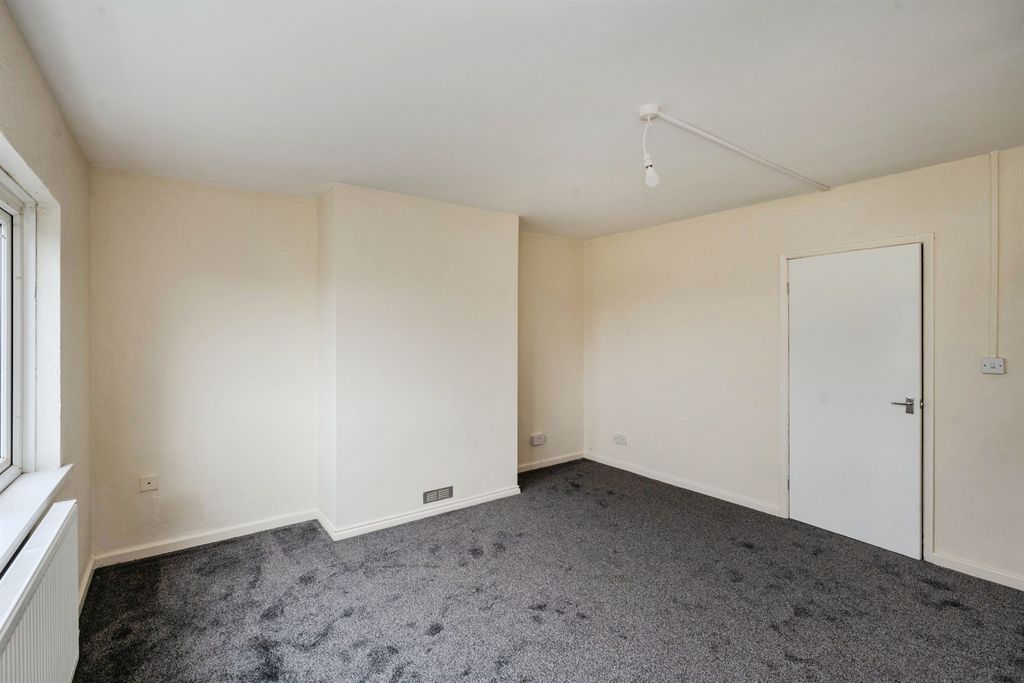 Additional image 7 of 3 bed flat for saleBryn Awel, Cimla, Neath SA11