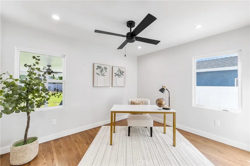 Additional image 103 of 406 Eton Dr, Burbank, CA 91504