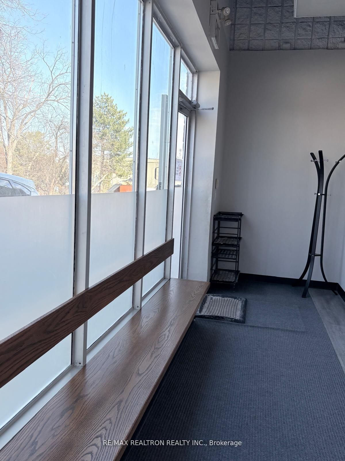 Additional image 2 of 4-2 Allaura Boulevard, Aurora, ON, L4G 3S6