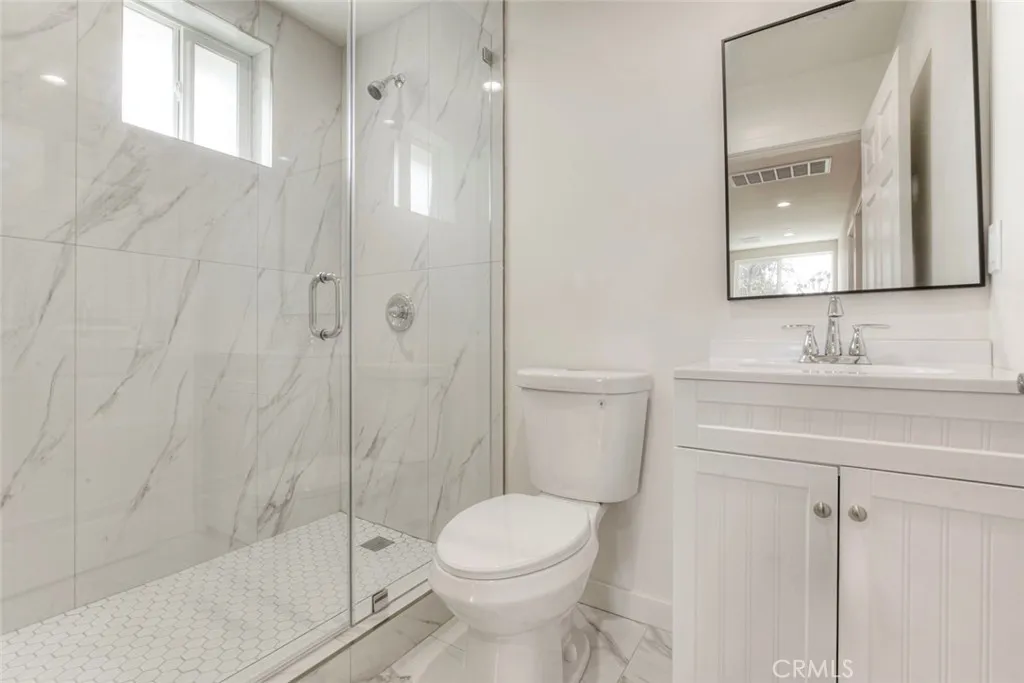 Additional image 24 of 15557 Wyandotte Street, Van Nuys, CA 91406