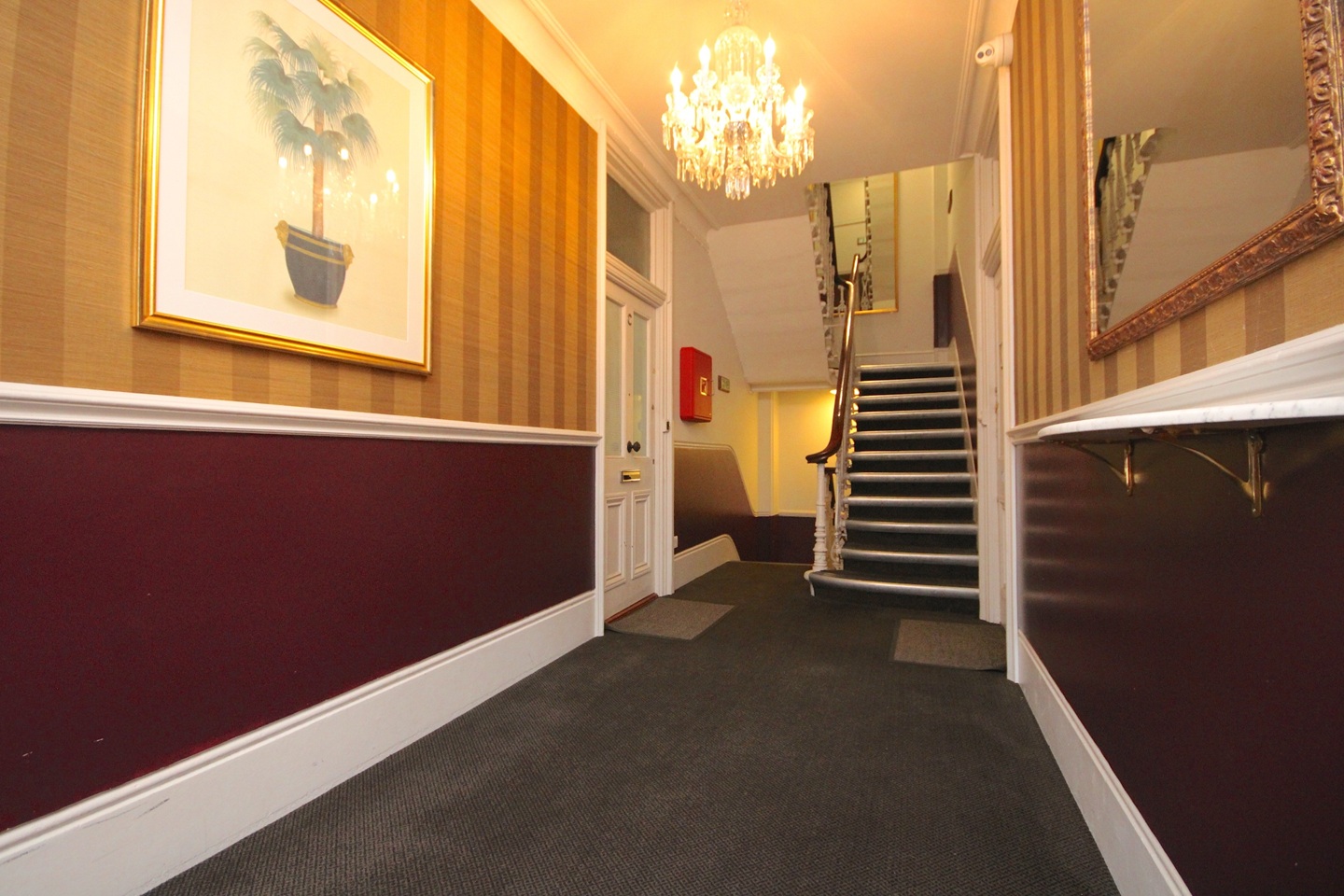 Additional image 18 of 1 Bed Flat, Oxford & Cambridge Mansions, NW1, N1 7GU