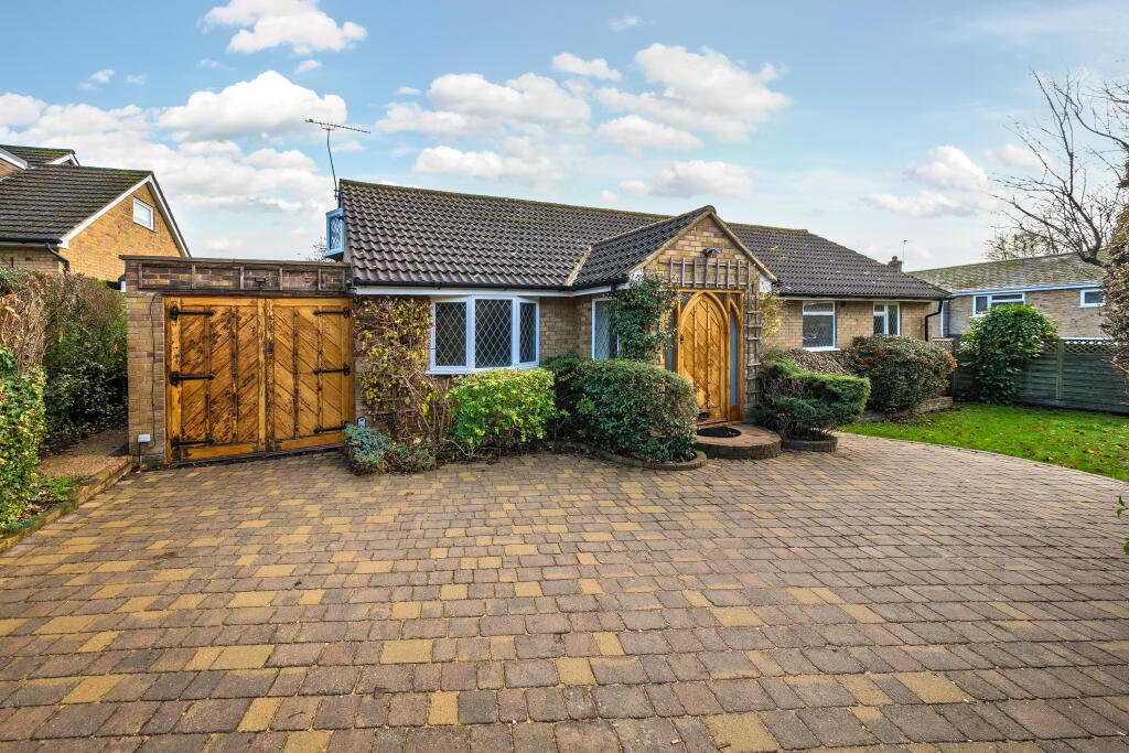 Sycamore Avenue, Hatfield, AL10