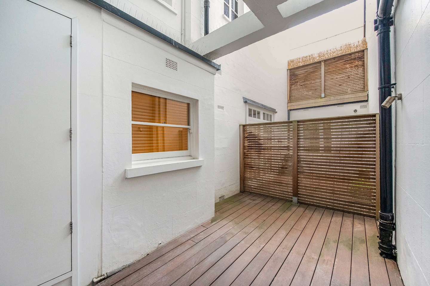 Additional image 14 of 2 Bed Flat, Queens Gate, SW7, N1 7GU